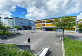 Web_2021_05_25_Schulanlage_Ebnet_1984.jpg